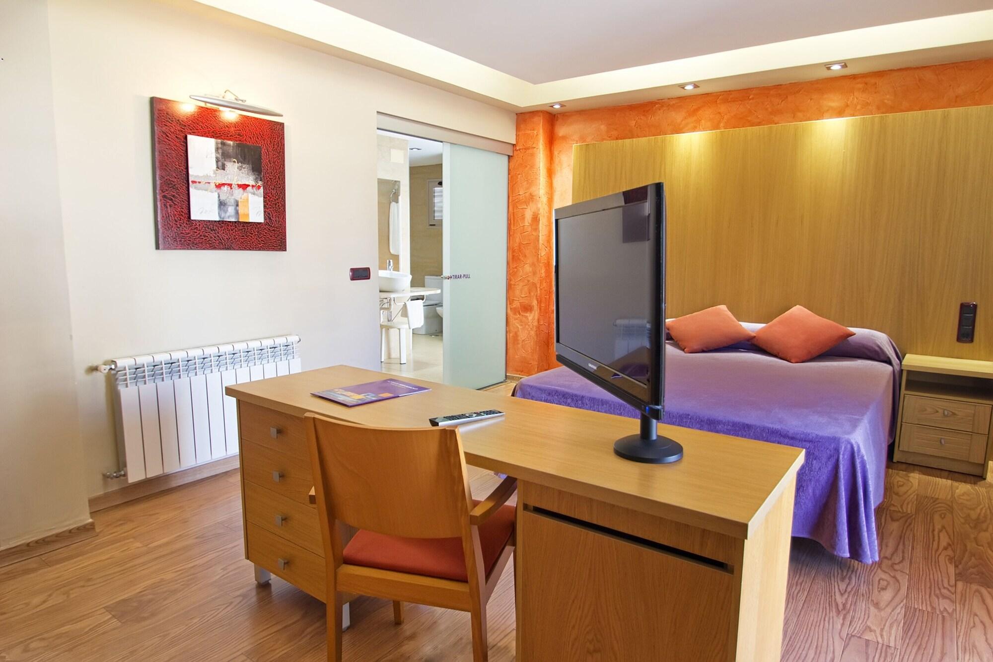 Hotel Servigroup Nereo Бенидорм Экстерьер фото