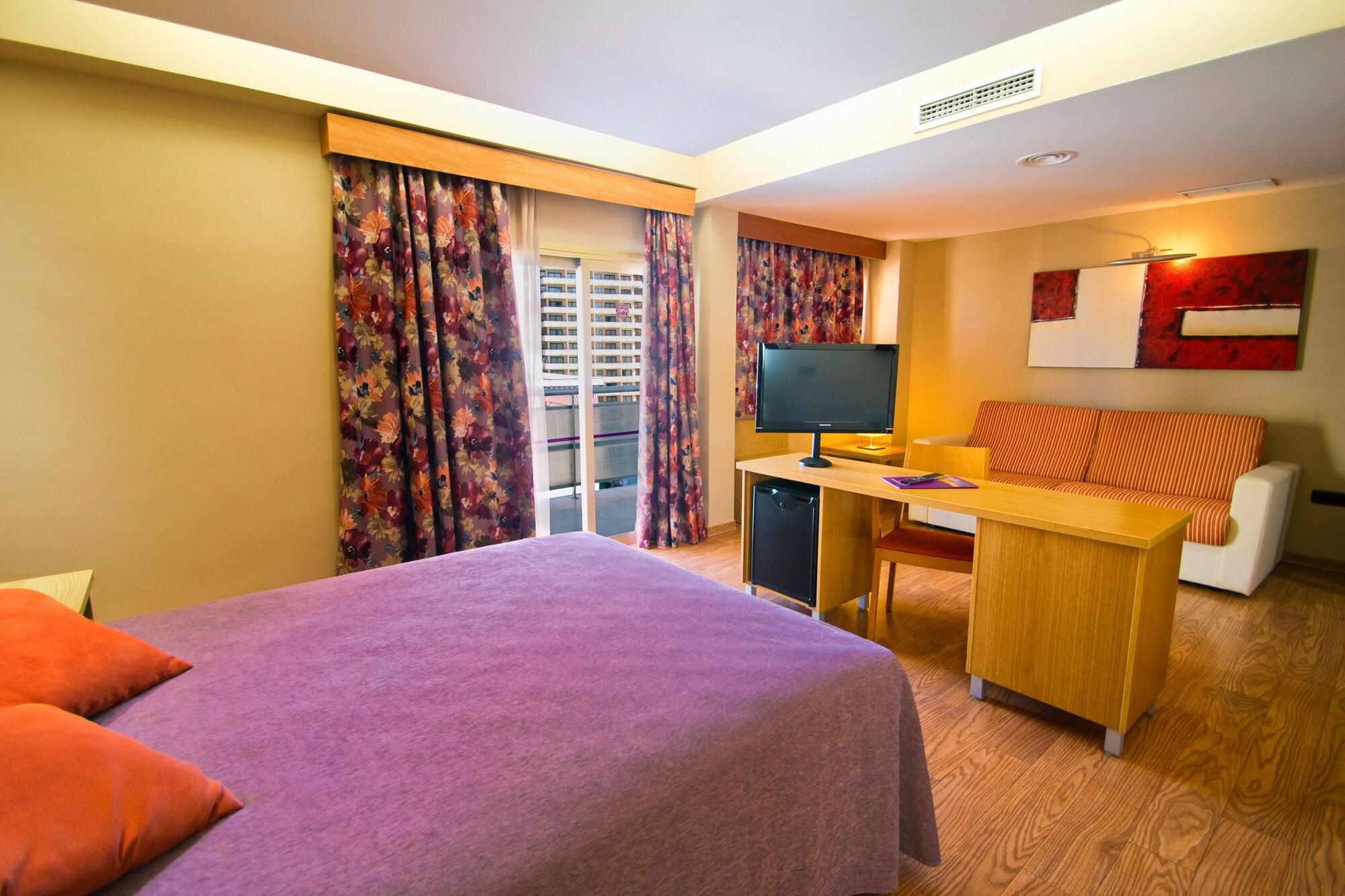 Hotel Servigroup Nereo Бенидорм Экстерьер фото