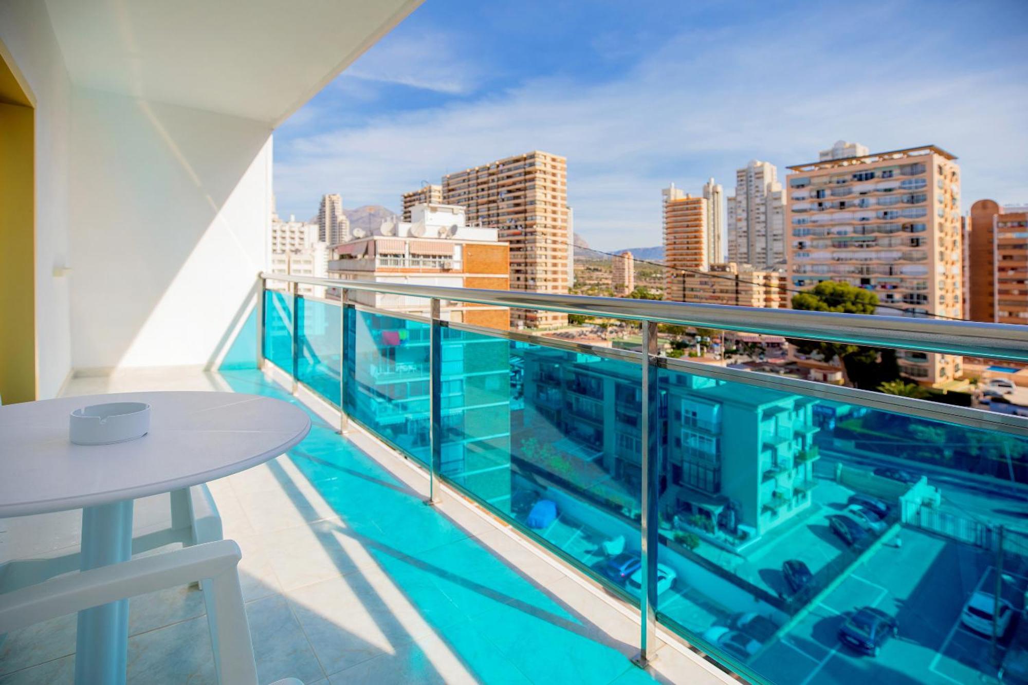 Hotel Servigroup Nereo Бенидорм Номер фото